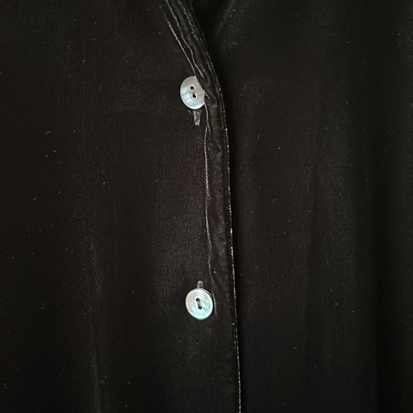 Talbots 3/4 Sleeve Button Down Shirt - Picture 4 of 10